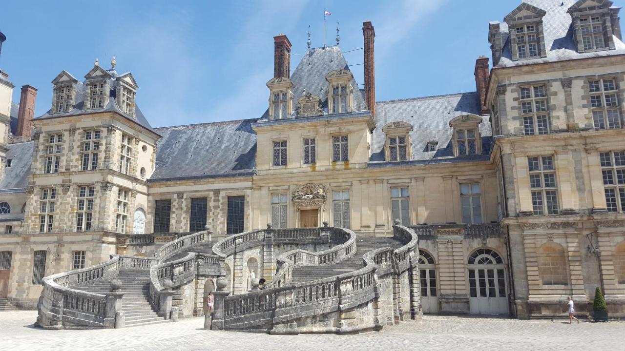 Apakabar Homestay - Proche Gare Melun, Parking Prive, Netflix La Rochette  Εξωτερικό φωτογραφία