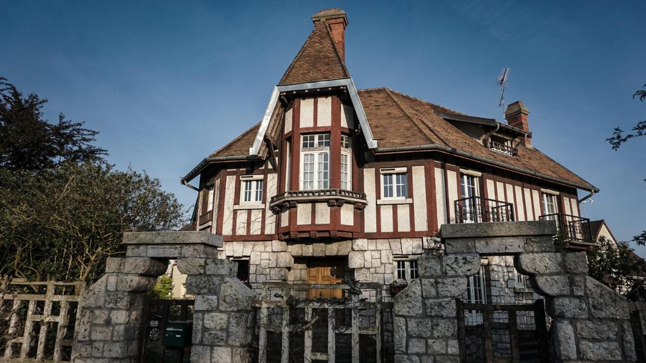 Apakabar Homestay - Proche Gare Melun, Parking Prive, Netflix La Rochette  Εξωτερικό φωτογραφία