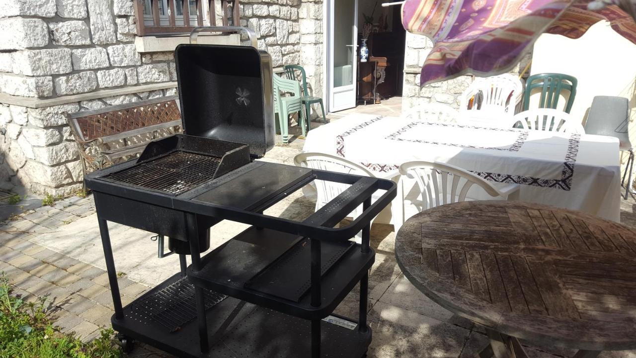Apakabar Homestay - Proche Gare Melun, Parking Prive, Netflix La Rochette  Εξωτερικό φωτογραφία